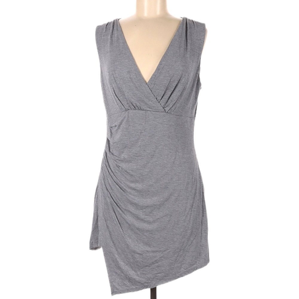 White House Black Market Sleeveless Tunic Top Gray Asymmetrical Hem Small V-Neck